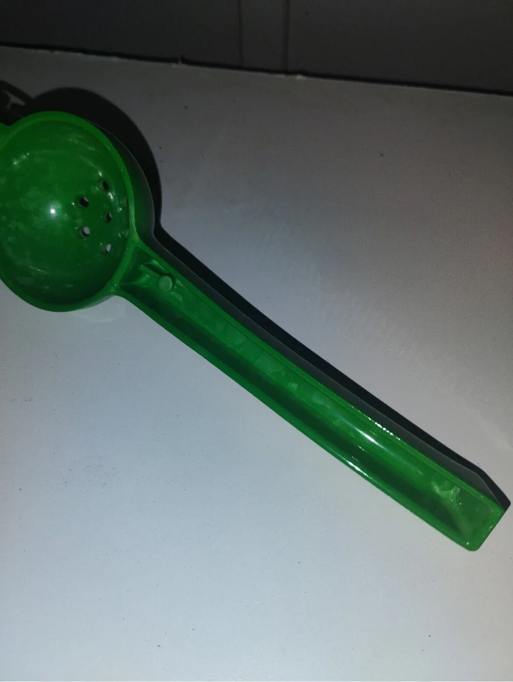 Green Plastic Citrus Juicer Squeezer Handheld